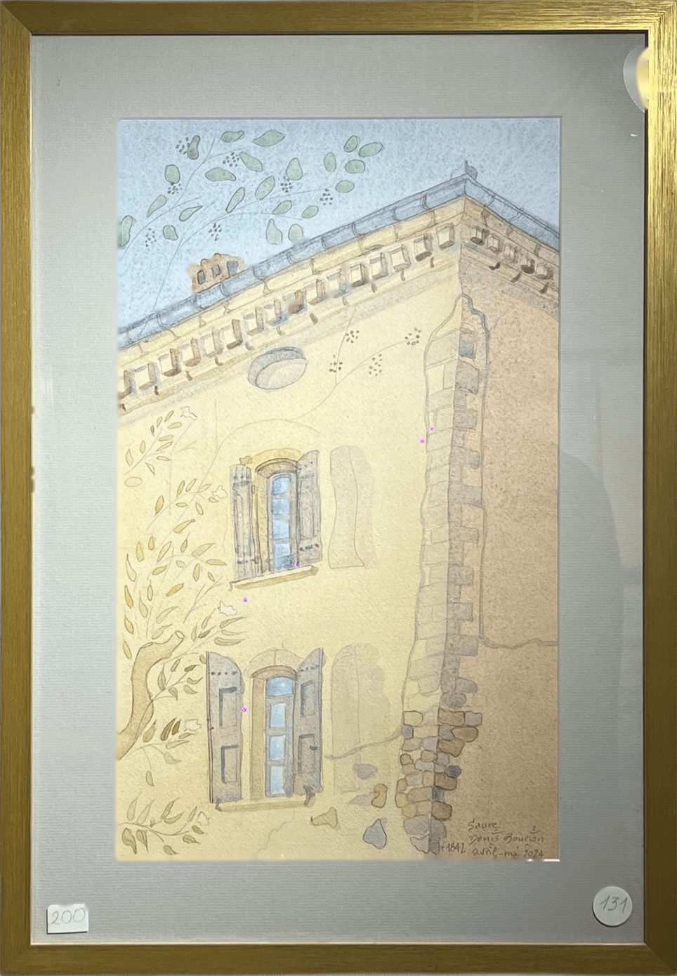 Façade provençale aux volets bleus
